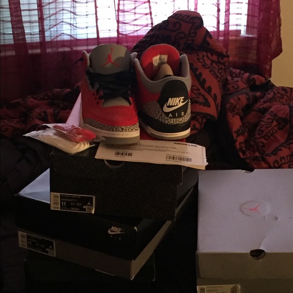 Jordan 3 SE UNITE